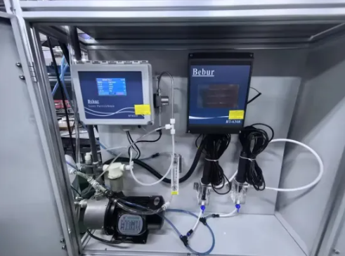 该方案已在Boyd宝德东莞工厂的液冷零部件清洗工序中得到实际应用,通过BT8500液体颗粒计数器、BS-PHS276液冷pH传感器和BS-EC350液冷电导率传感器的集成监测,在线监测清洗液的固体颗粒、离子杂质和酸碱度,实时反馈清洗效果,确保清洗后达到标准要求,有效降低了产品不良率。